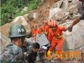 温州市苍南县几名采石工人因暴雨乱石坍塌被埋