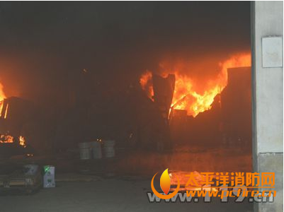 宜春市一生产厂房起火