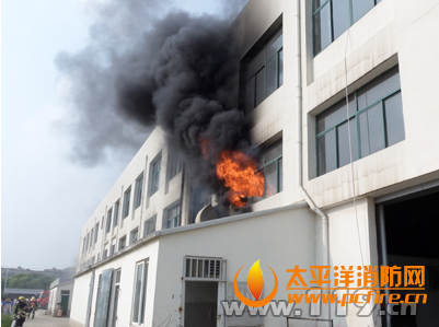 徐州汽修学院喷漆房起火