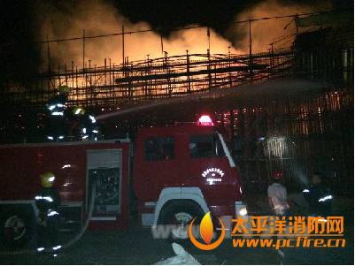 乌鲁木齐在建桥梁起火