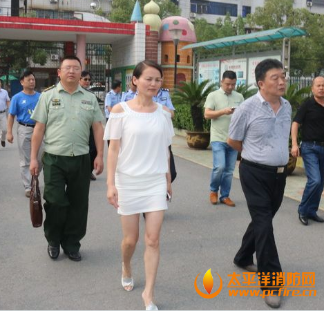 蕲春省督察组织校园消防安全检查