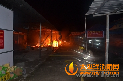 湖州一夜宵烧烤摊起火