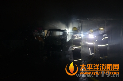 湖州一夜宵烧烤摊起火