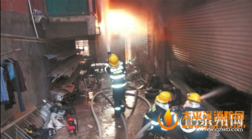 安溪凤城镇一地下仓库起火