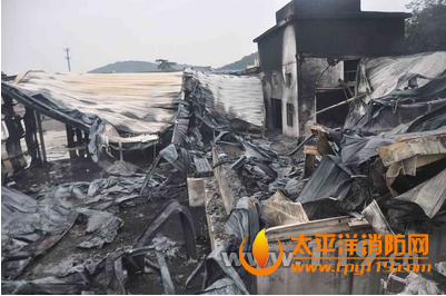 杭州萧山一泡沫厂起火
