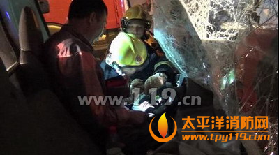 缙云一隧道内5车追尾