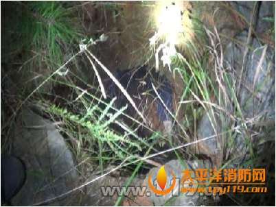 郴州桂阳县一村民掉入枯井