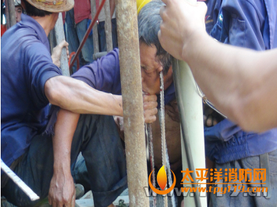 重庆一在建工地工人坠楼