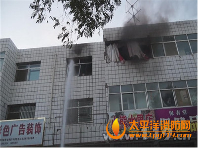 宁夏银川一居民楼起火