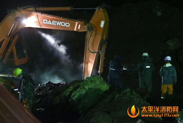 昆明东川新村因连续降雨致山体滑坡