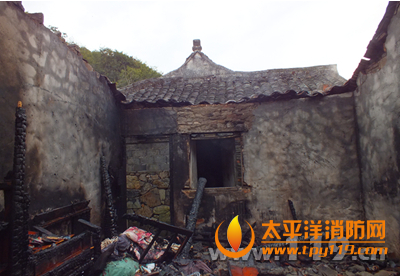 岱山县一民房起火