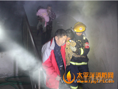 徐州市一楼杂物间起火