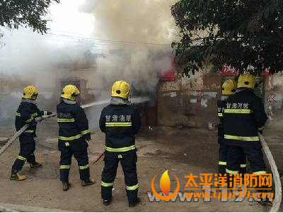 天水市摩托修理店起火