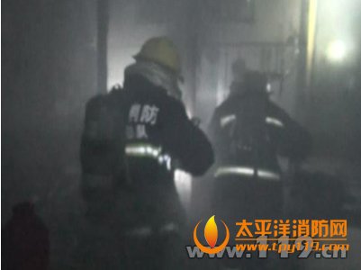 江苏徐州一店铺起火