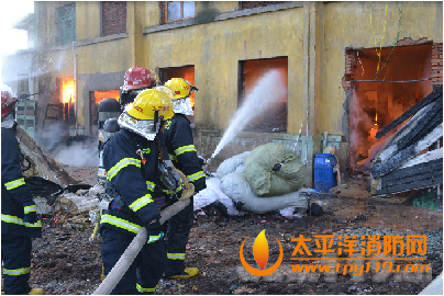 福建棉纺厂内碎布厂房大火