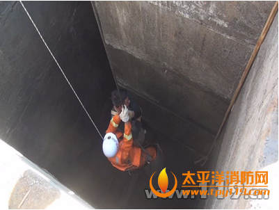 攀枝花一建筑工地2名工人掉入孔桩基井
