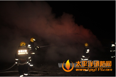 乌鲁木齐千吨原煤阴燃,消防彻夜排险