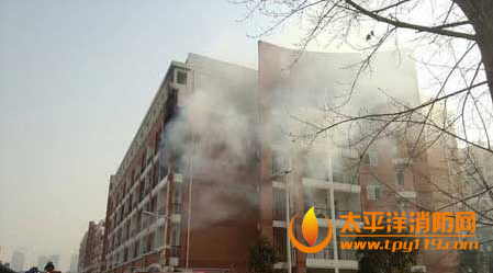 郑州一大学宿舍起火