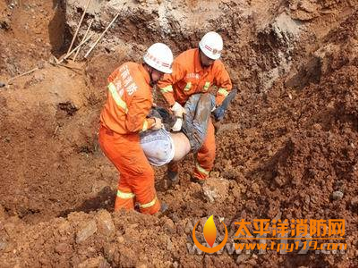 云南一施工地塌方致1人死亡