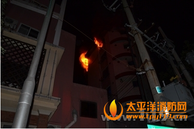 舟山高亭镇一居民楼起火