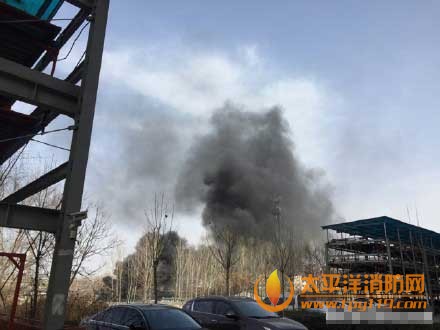保定盛兴西路火灾现场