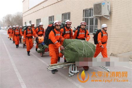 地震救援拉动