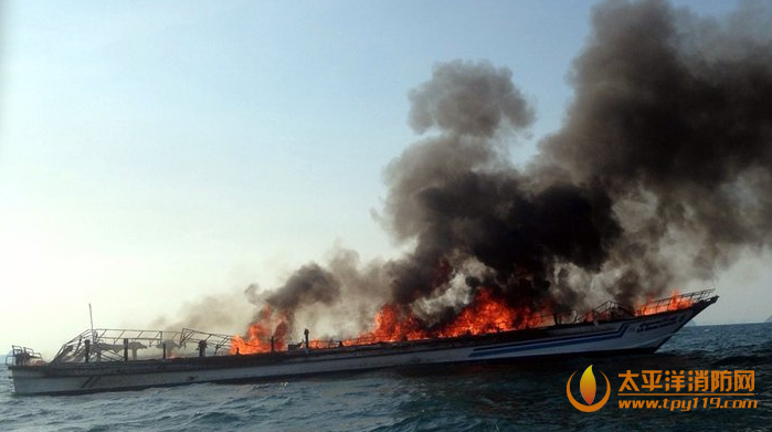 泰国游轮爆炸起火中国游客16人