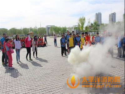 内蒙古乌海消防为中学生上“消防安全课”