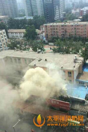 北京朝阳一餐厅起火 无人员伤亡