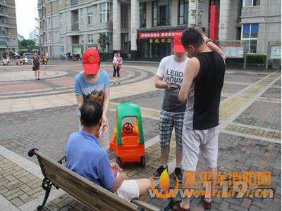 秀州消防深入辖区提醒市民做好防台工作