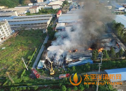 福建三明一纺织公司起火