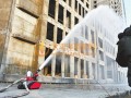 冲破火线救人 消防机器人产业正在崛起