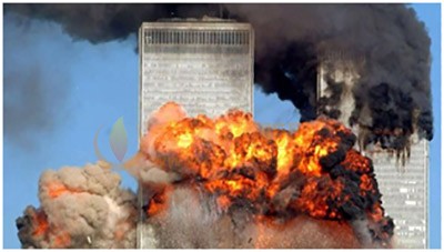 图6在9•11事件中受损的美国世贸大楼  